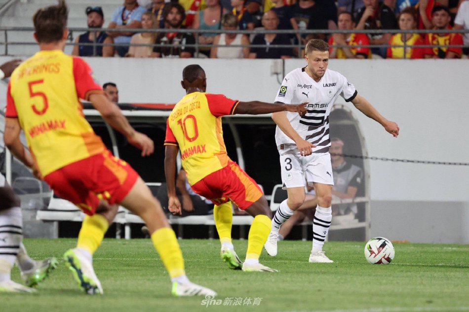 阿森西奥：拉莫斯是我的偶像 10年后的我会仍留在皇马.