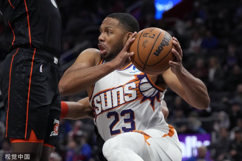 裁判长由 裁判长由