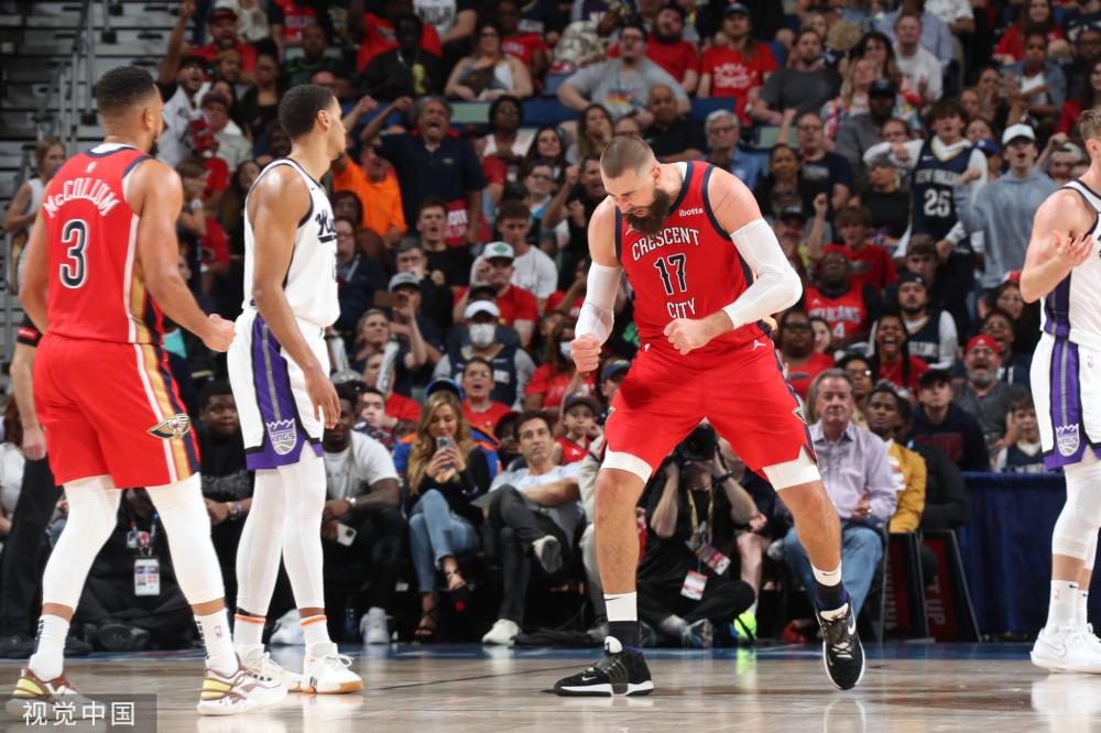 记者：费内巴切为埃德森开出3年合同 年薪800万欧